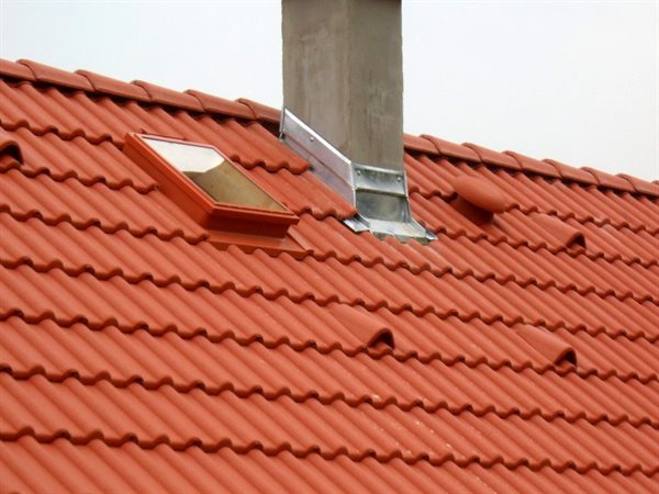 Pokrývačské práce na střeše